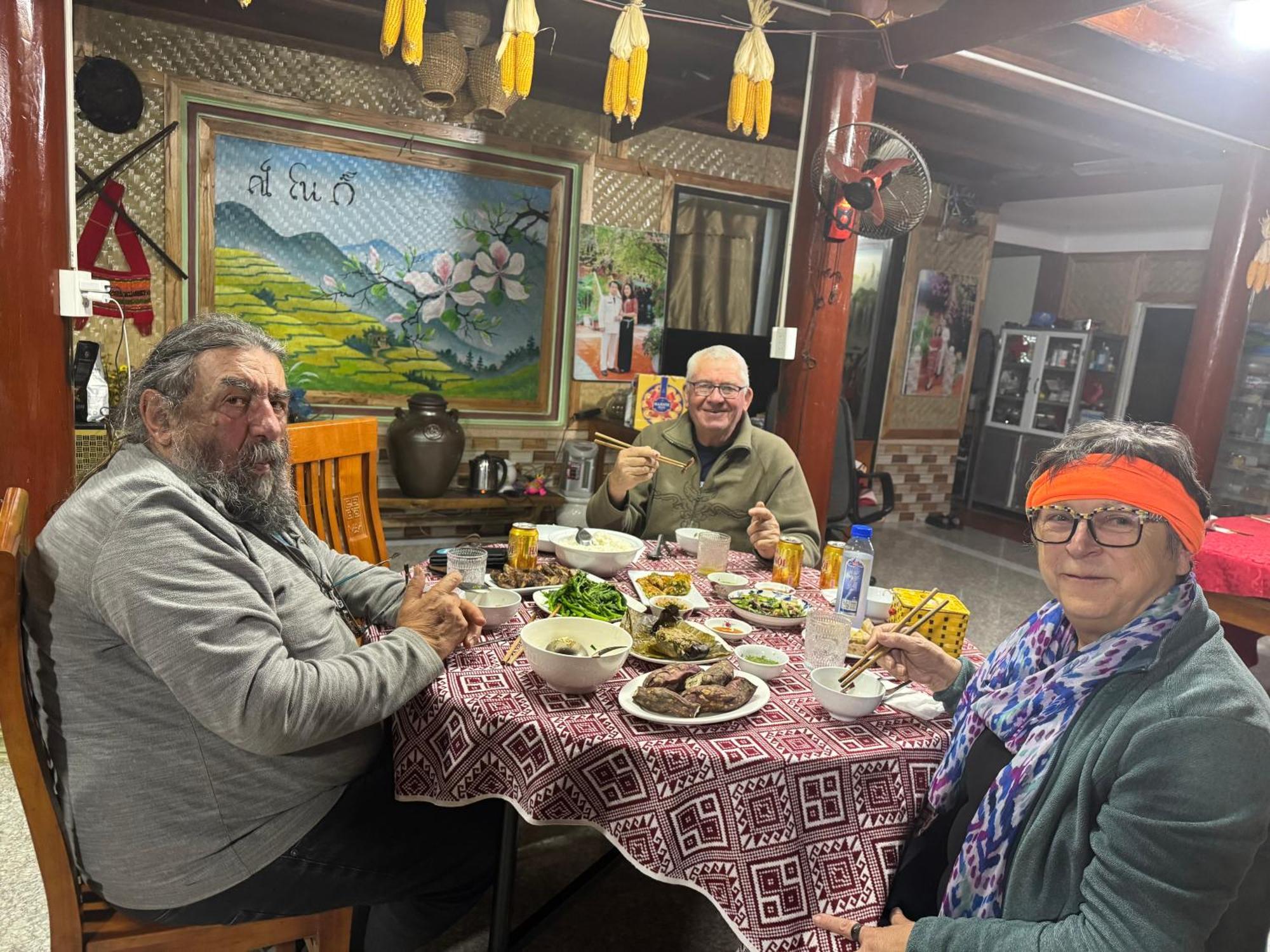 Minh Ngoc Homestay Dien Bien Phu Ban Hin Lom Extérieur photo